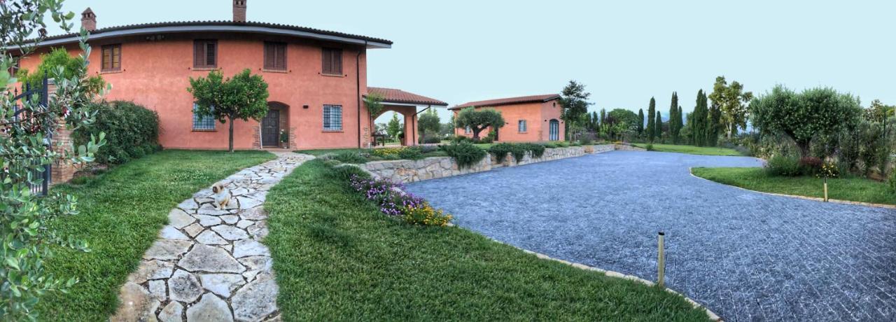 Casale Appia Bed and Breakfast Latina Exteriör bild