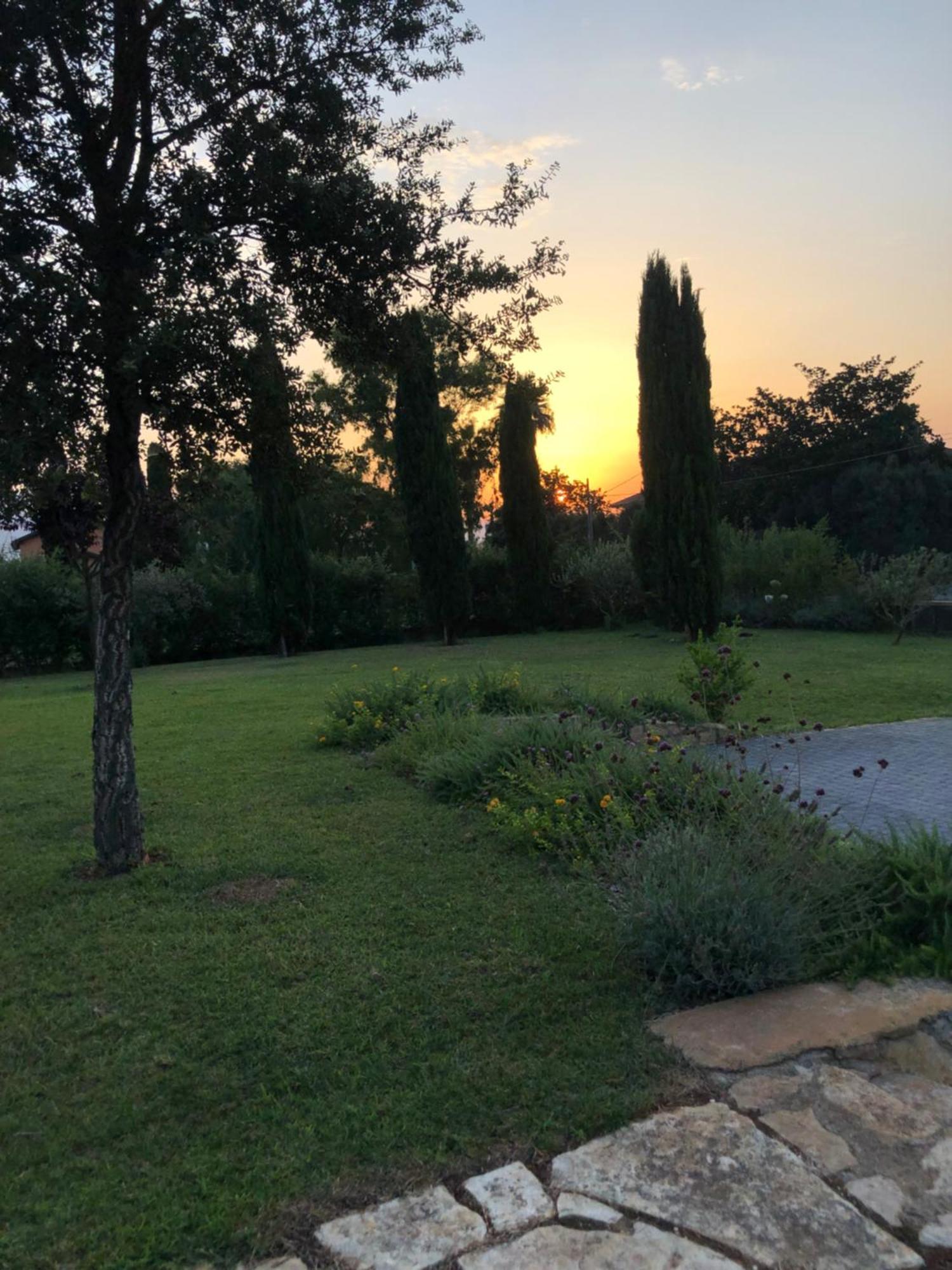 Casale Appia Bed and Breakfast Latina Exteriör bild
